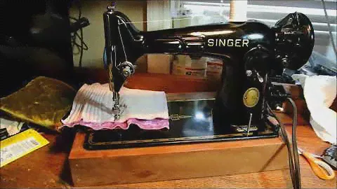 Singer 201 Sewing Machine 1951