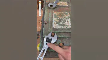 lockable adjustable wrench