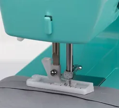 Швейная машина Singer Simple 3223 Green