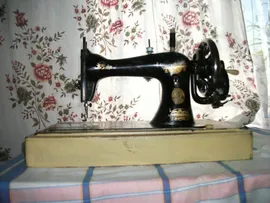 Зингер SINGER R73921 шьёт ручная швейная машинка