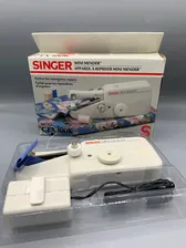 Singer Mini Mender CEX300K Portable Sewing Machine Thread Needle
