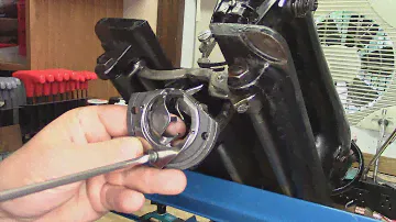 Singer 31-15: Hook & Race Installation Tips