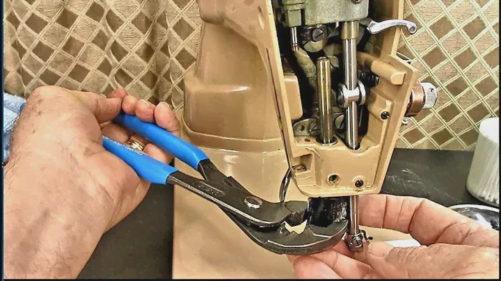 All About the Presser Bar of the Singer Model 403A Sewing Machine