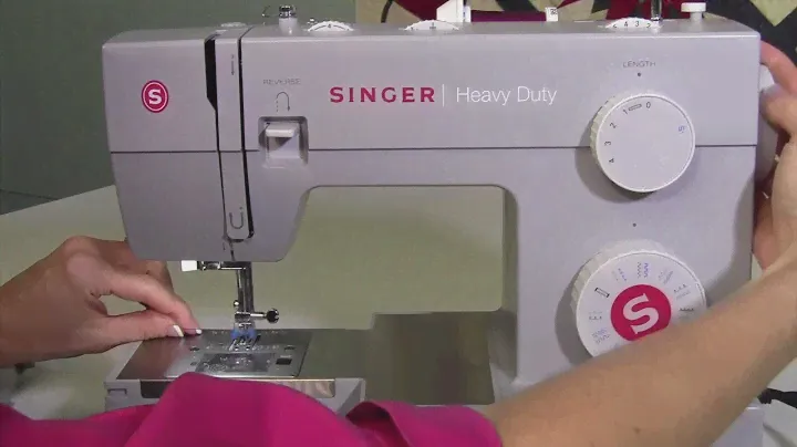 Singer Heavy Duty 4423 31 Sewing on Buttons