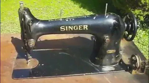 Singer Model 31-15  Industrial Sewing Machine & Treadle, Works Well FOR SALE!
